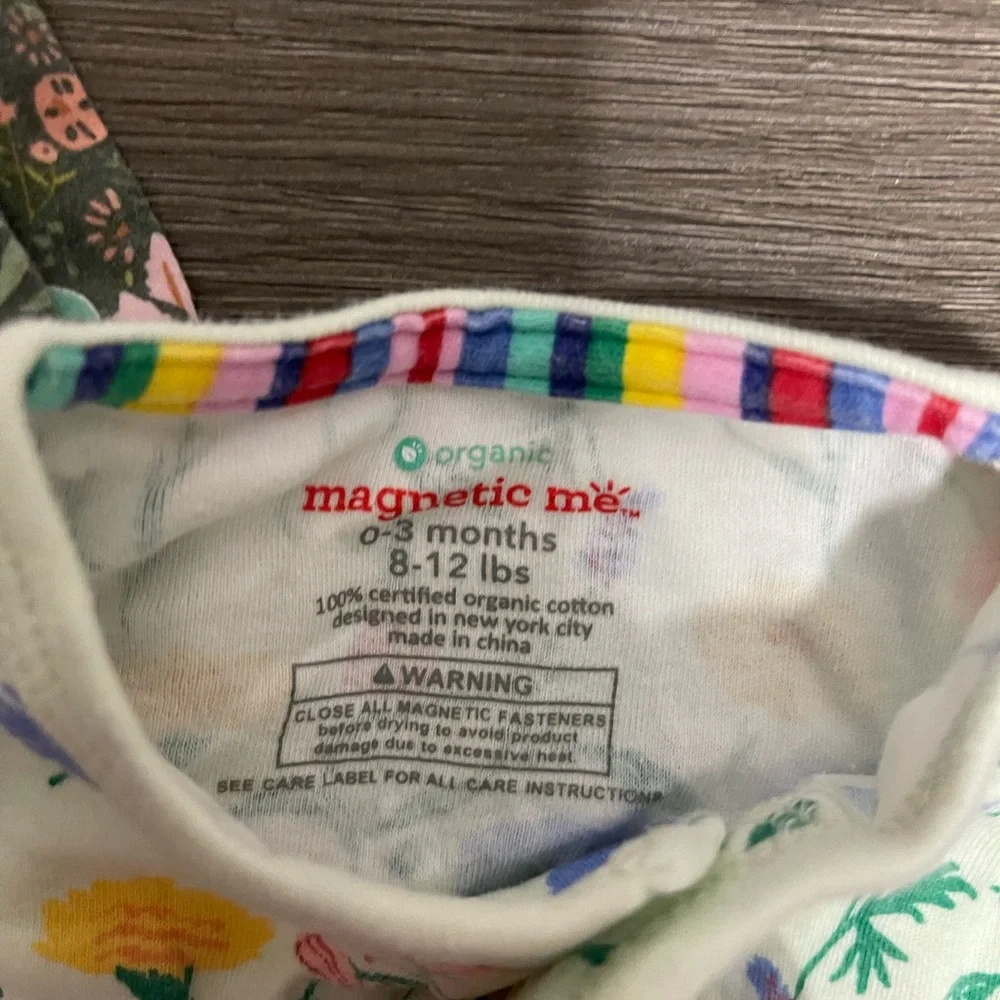 Set of 4 Magnetic Me Footed Sleepers (size 0-3 mo) - Picture 4 of 5